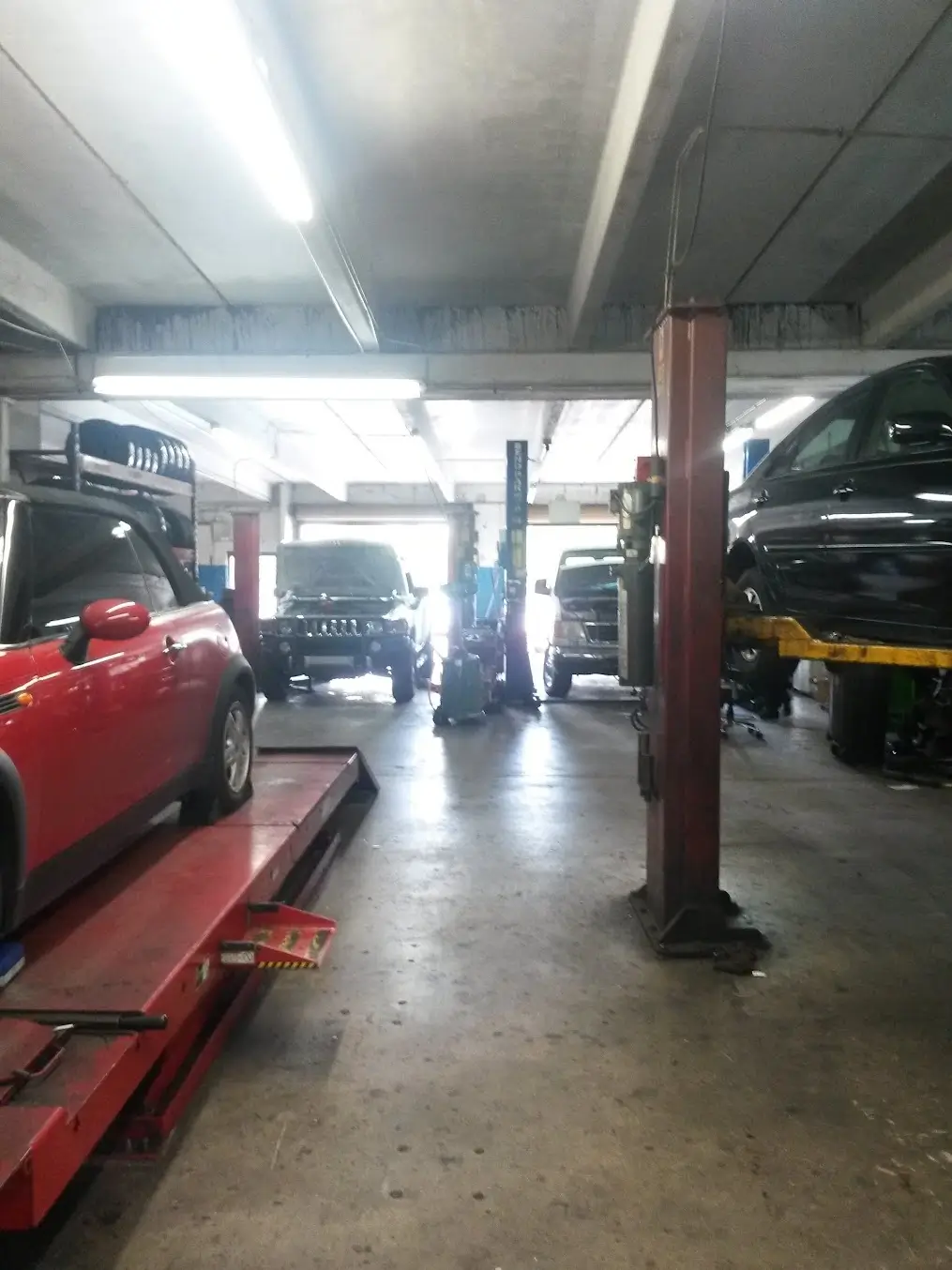 Industrial premises for increasing industrial capacity. 3 floors, the area of one floor was 400 sq.m. The difficulty was that it was a reconstruction of already existing industrial premises. It was necessary to take into account the existing structures of supporting structures. Take into account their condition and reliability.